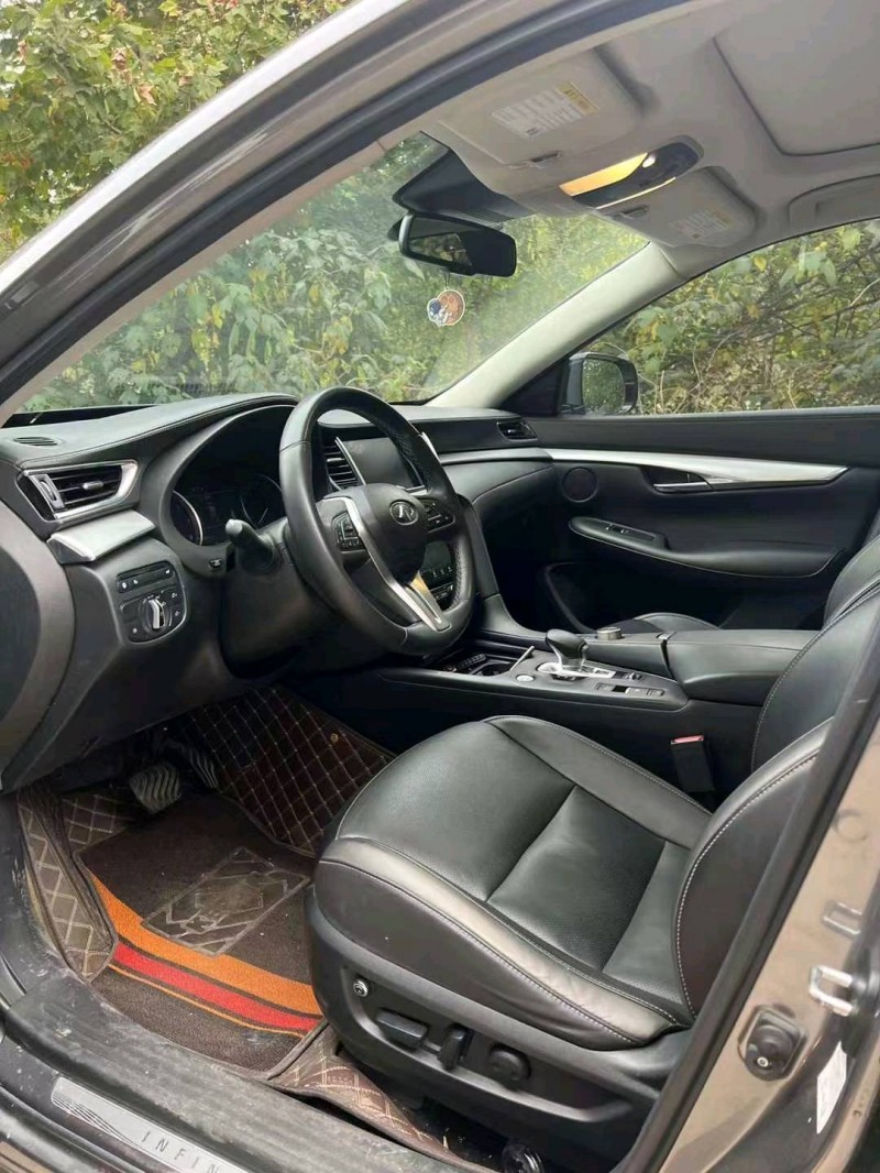邢台20年英菲尼迪QX506