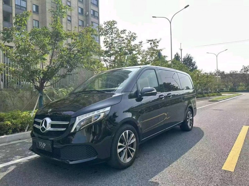 苏州22年奔驰V2