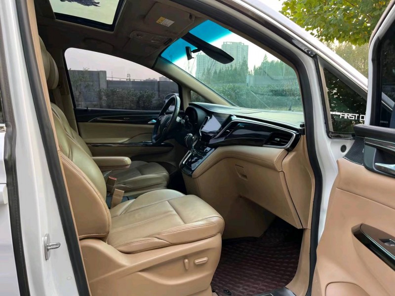 徐州18年别克GL85