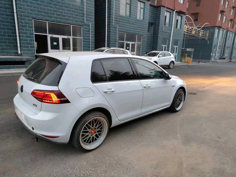 济宁17年大众高尔夫7