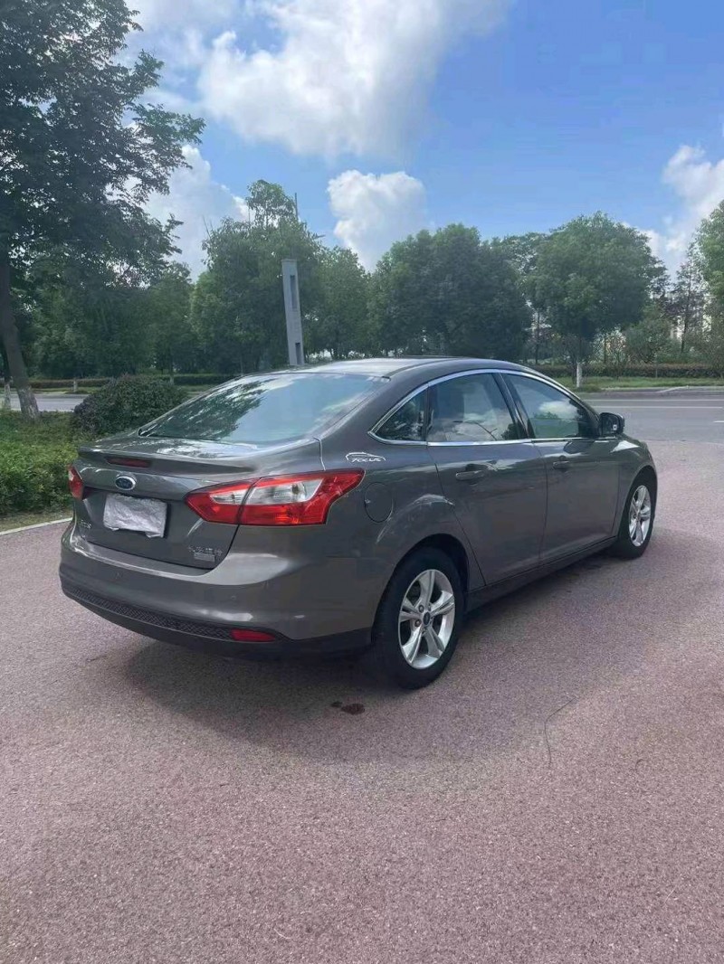 常州14年福特福克斯7