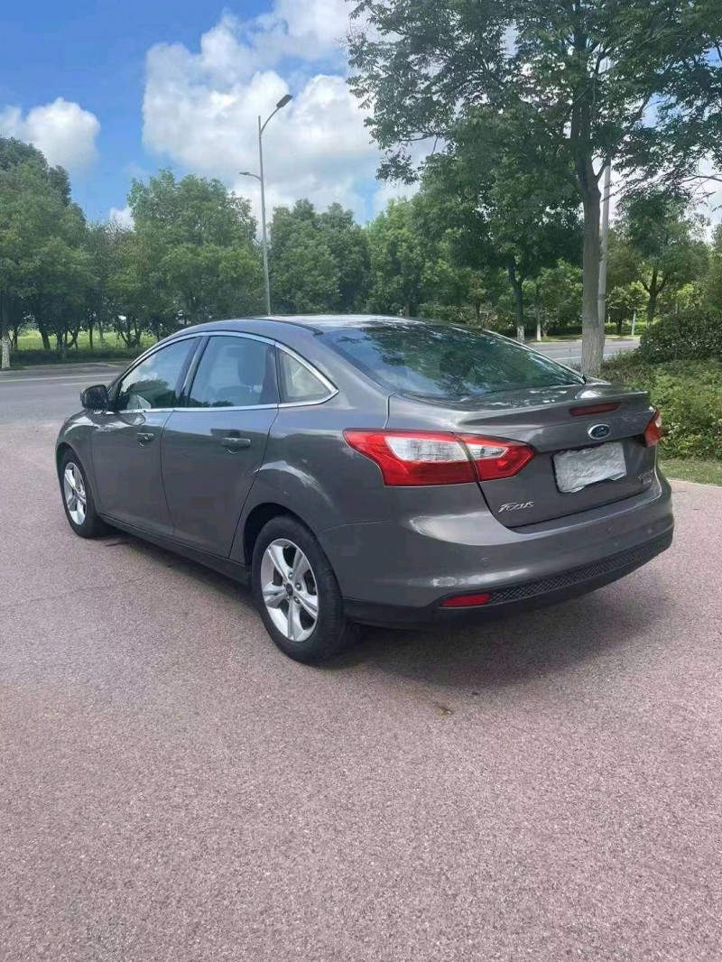 常州14年福特福克斯9