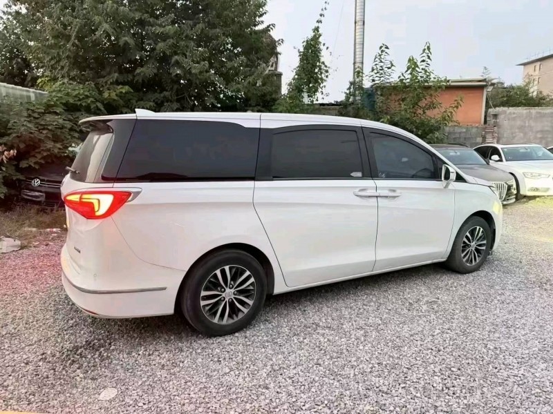 枣庄18年别克GL85