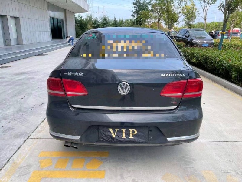 济宁16年大众迈腾9