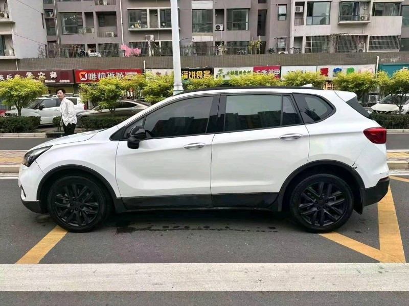 邢台20年别克昂科威3