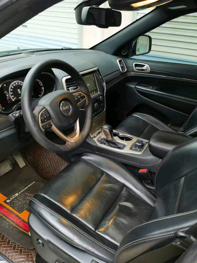 东营16年Jeep大切诺基7