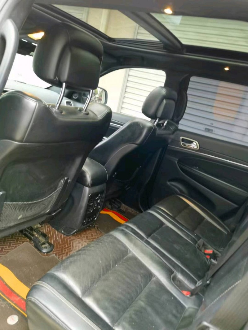 东营16年Jeep大切诺基9