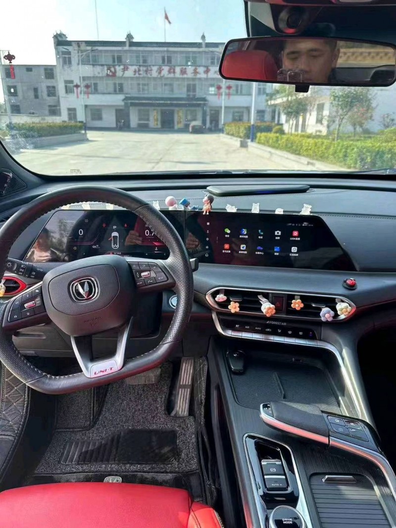 苏州21年长安汽车UNI-T9