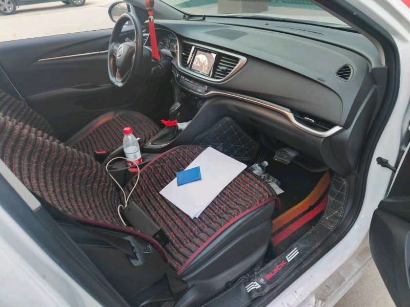 石家庄20年别克英朗6