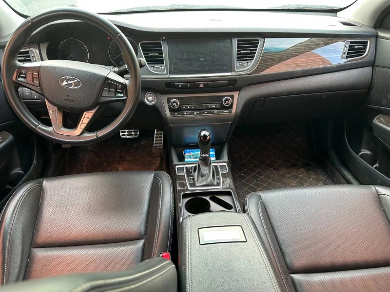 济宁17年现代名图7