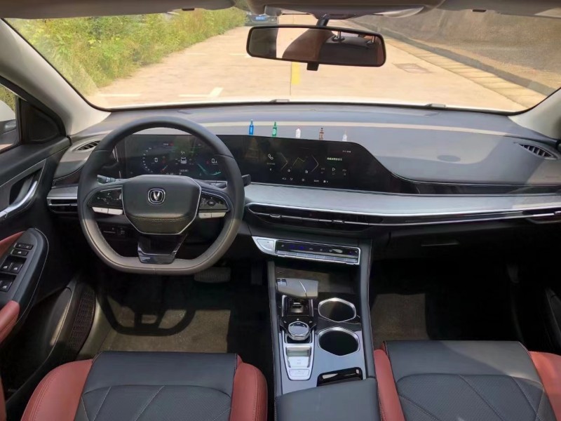 济宁22年长安汽车逸动8