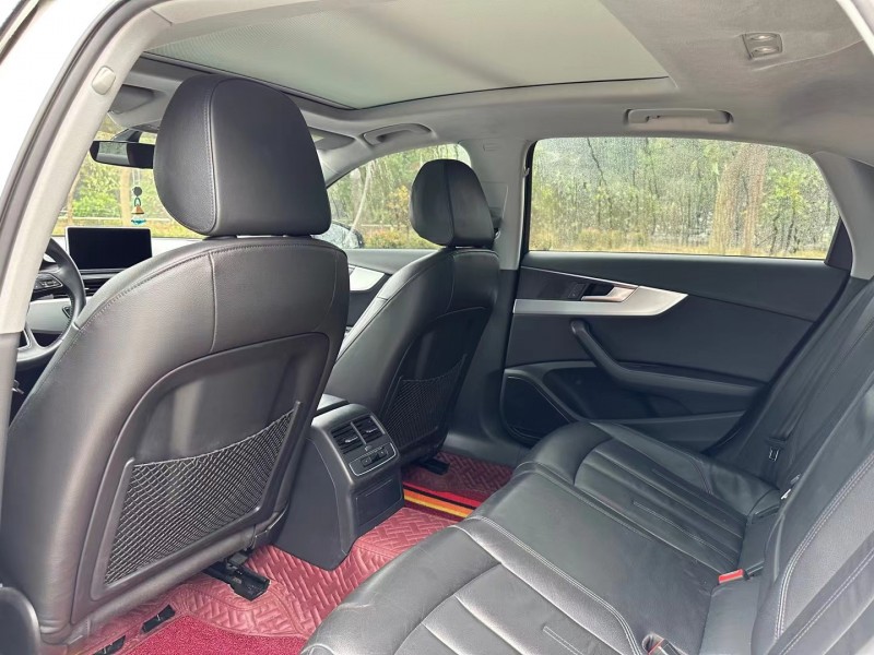 济宁18年奥迪A4L6