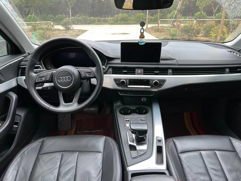 济宁18年奥迪A4L8