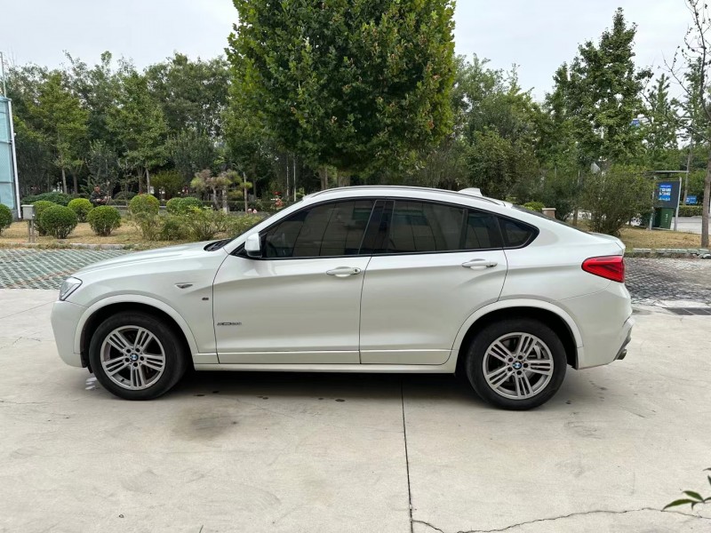 济宁18年宝马X45