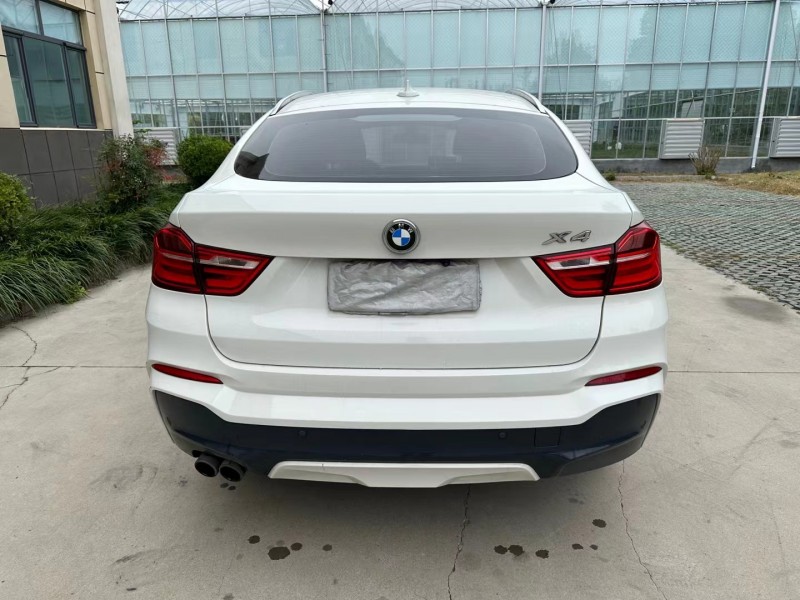 济宁18年宝马X49