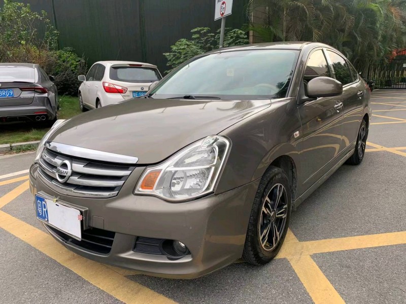 佛山16年日产轩逸2