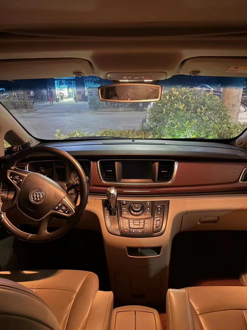 徐州17年别克GL87