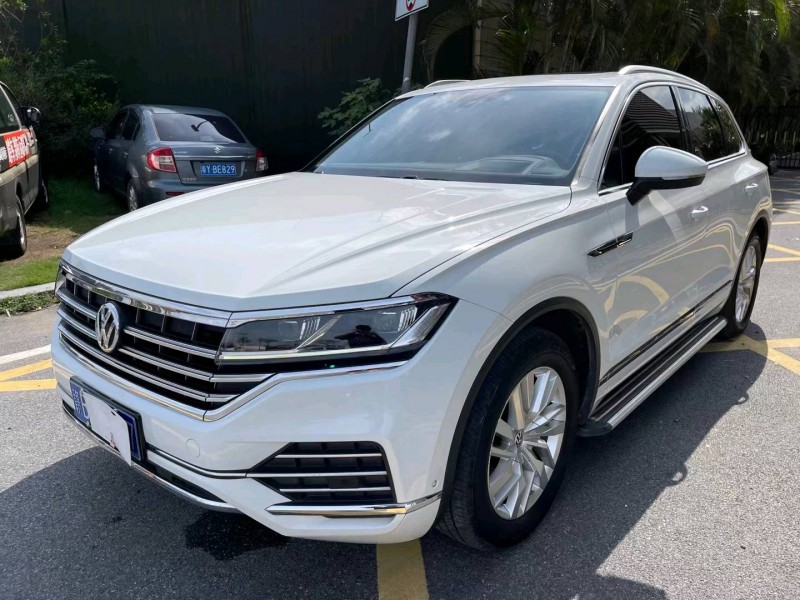 佛山19年大众途锐2