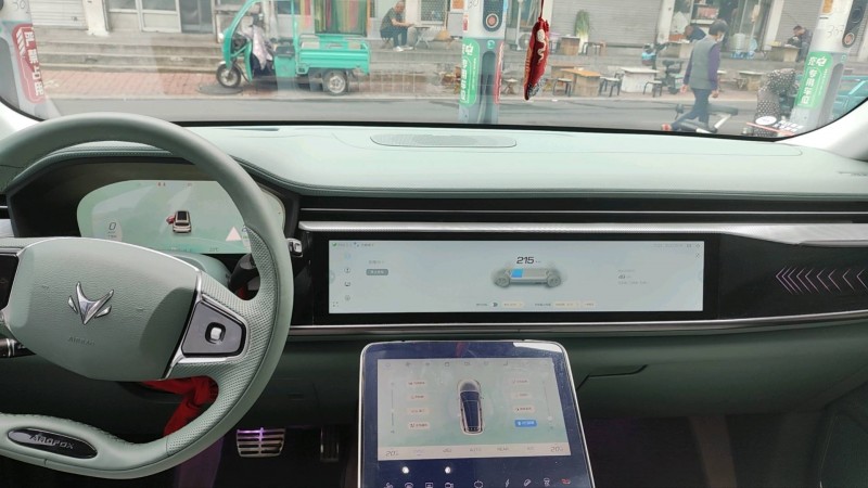 潍坊23年极狐汽车阿尔法4