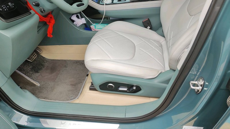 潍坊23年极狐汽车阿尔法5