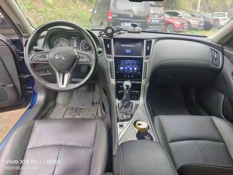嘉兴20年英菲尼迪Q503