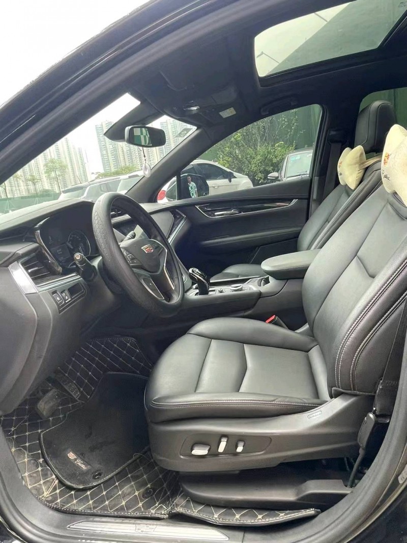 佛山20年凯迪拉克XT55