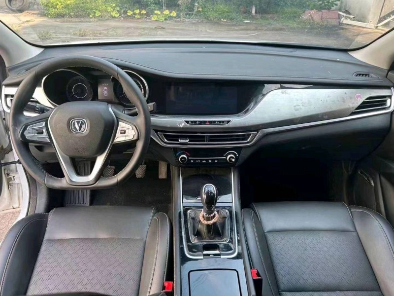 嘉兴20年长安汽车逸动9