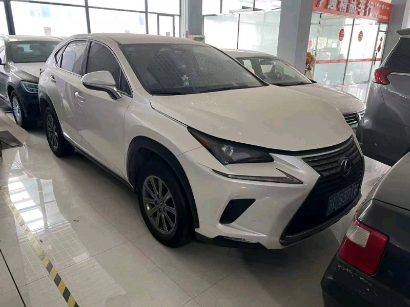苏州20年雷克萨斯NX1