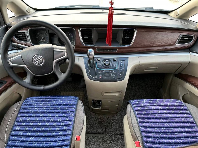 徐州16年别克GL84