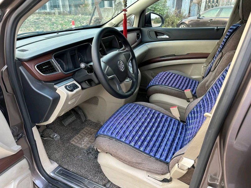 徐州16年别克GL86