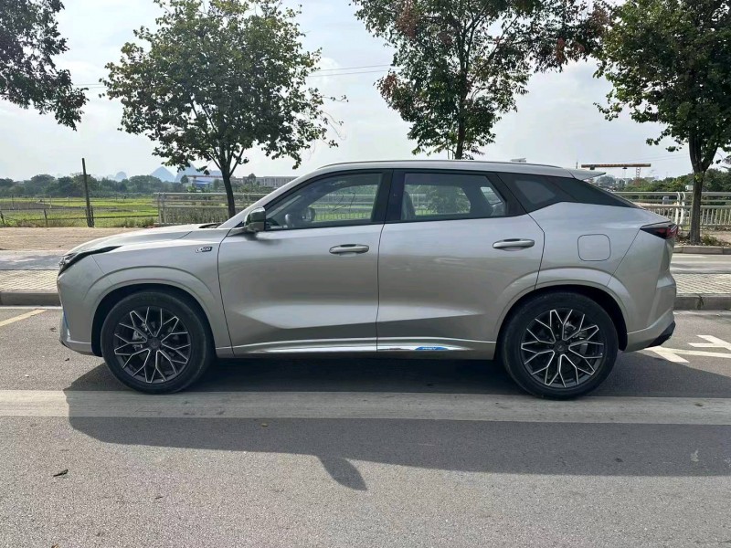 嘉兴23年长安汽车欧尚5