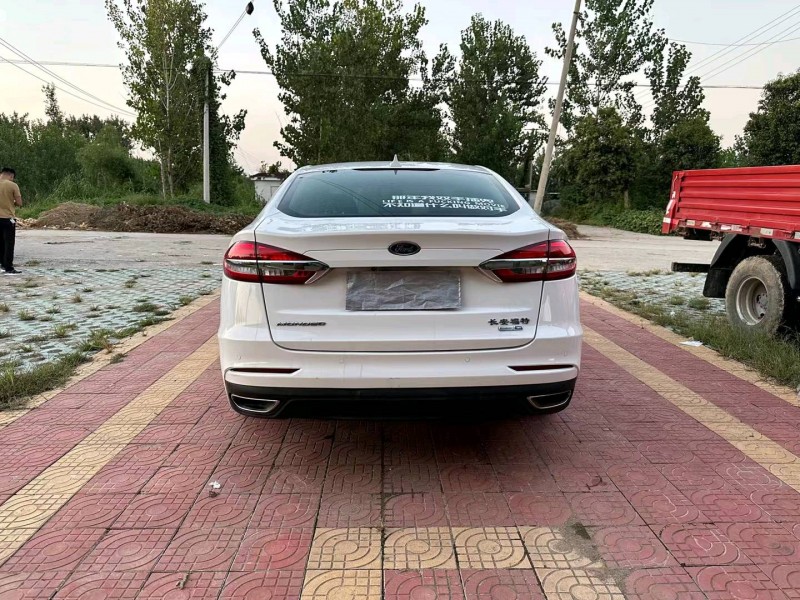 徐州19年福特蒙迪欧9