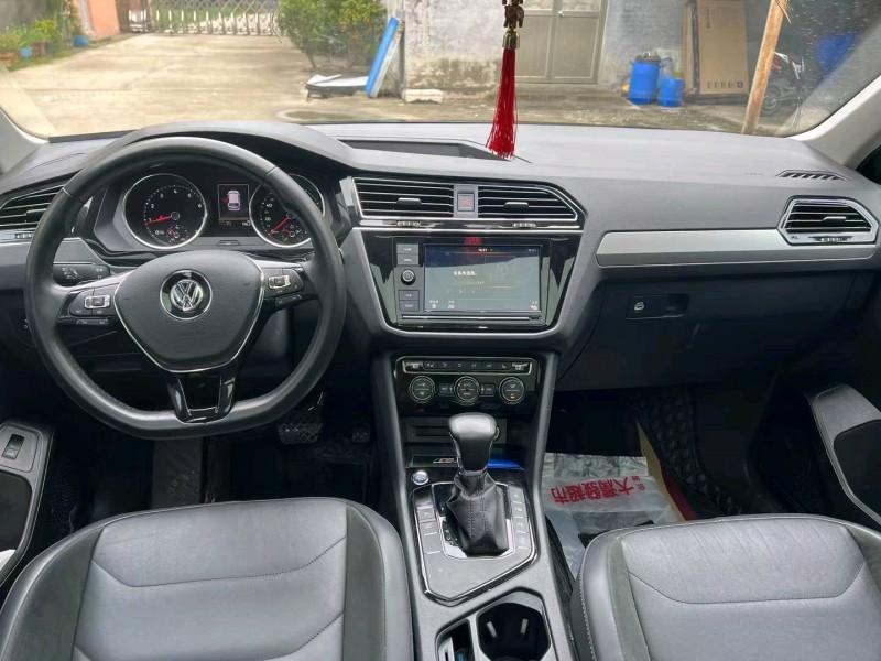 潍坊19年大众途观5