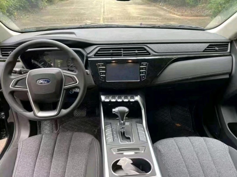 邵阳23年福特领界5