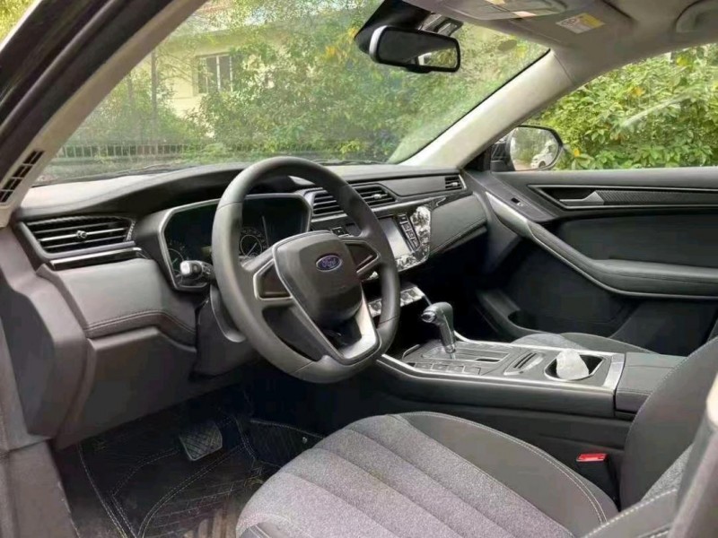 邵阳23年福特领界6