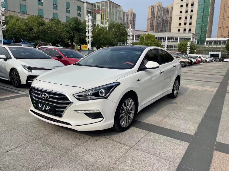 苏州18年现代名图9