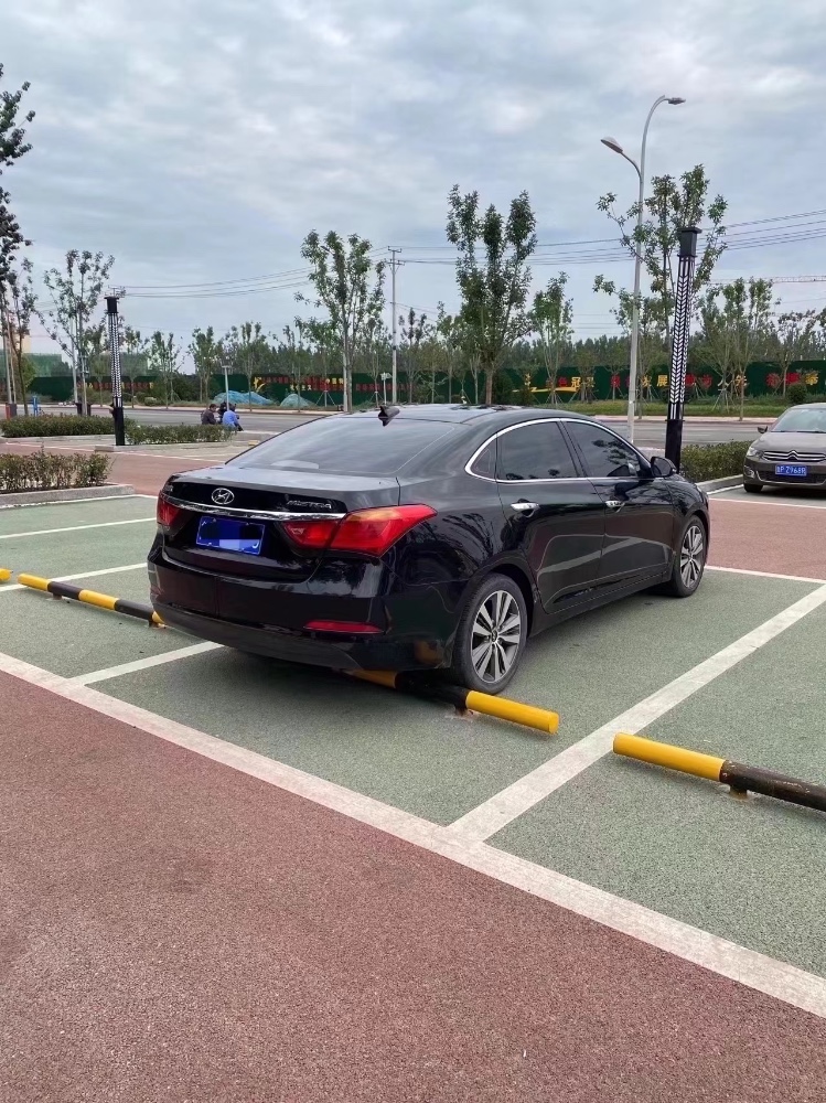 聊城16年现代名图8