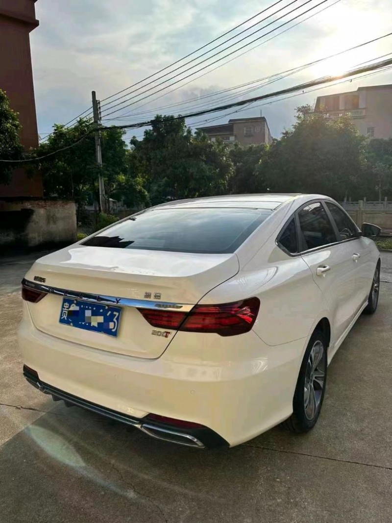东营20年吉利缤瑞8