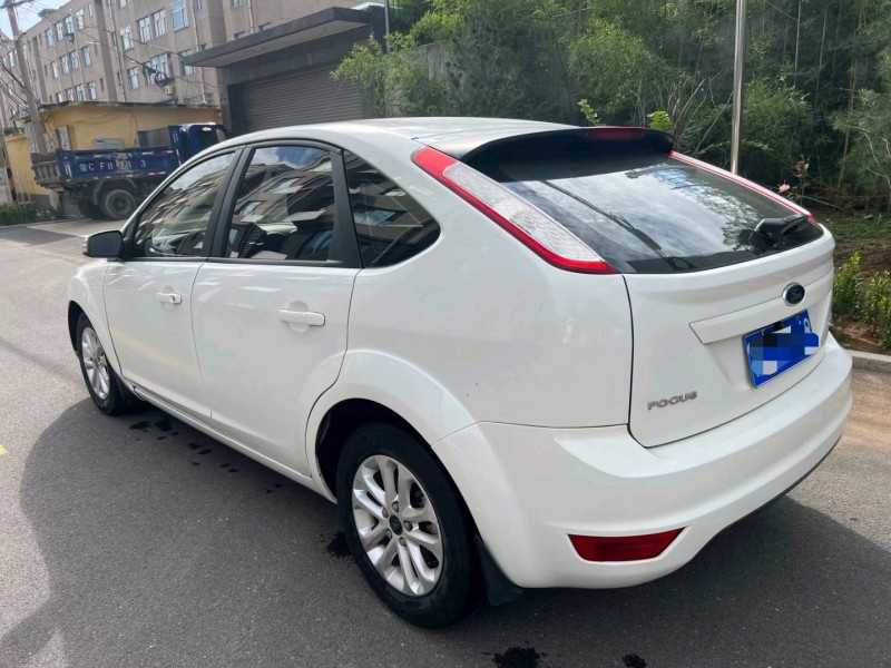 淄博16年福特福克斯8