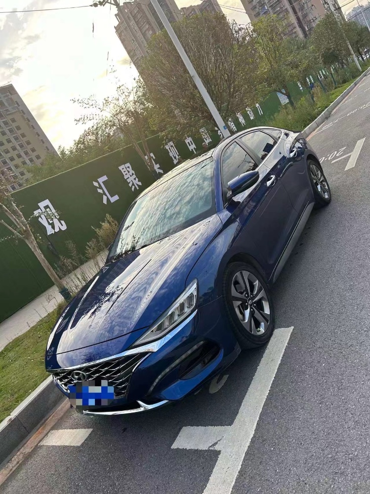 成都20年现代菲斯塔4