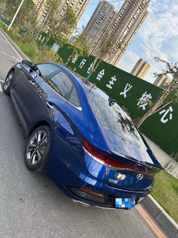 成都20年现代菲斯塔6