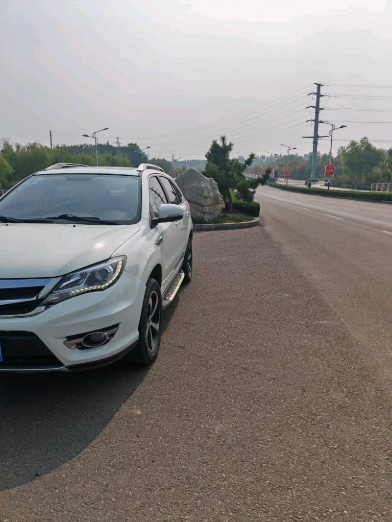 聊城17年比亚迪S73