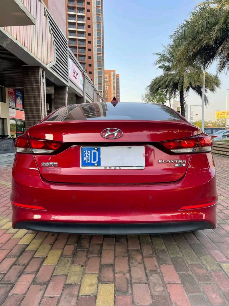 佛山19年现代领动8