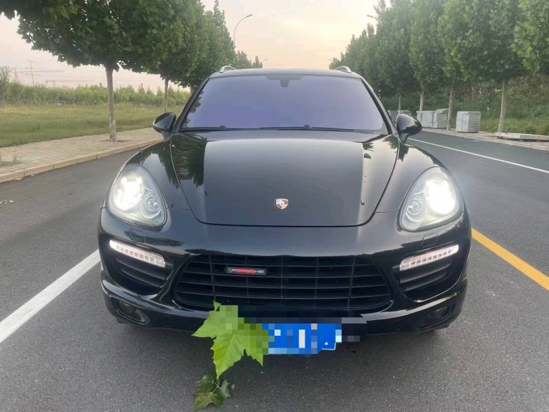 廊坊12年保时捷卡宴1