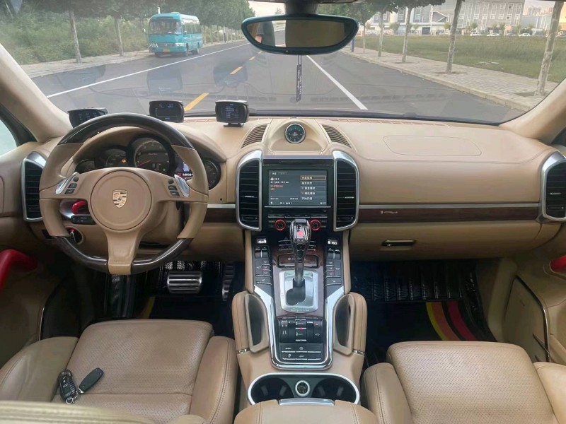 廊坊12年保时捷卡宴6