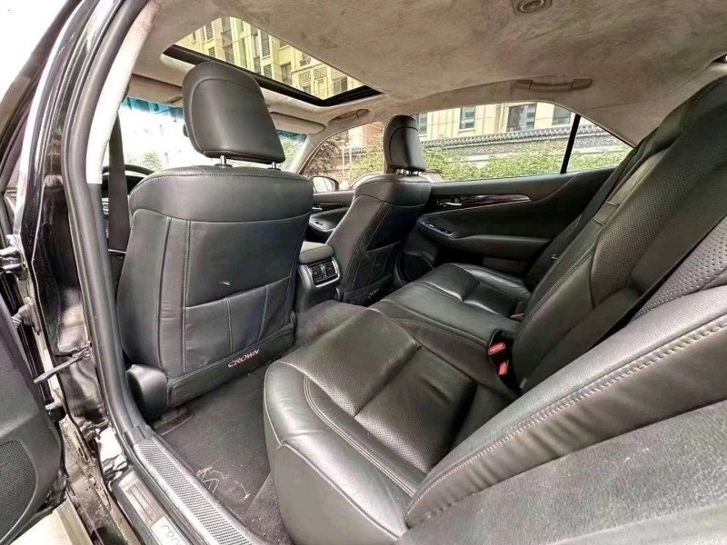 邯郸17年丰田皇冠8