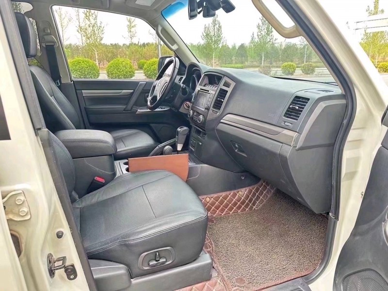 廊坊17年三菱帕杰罗7