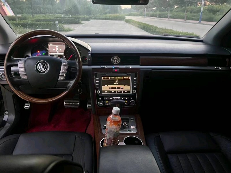 廊坊12年大众辉腾6