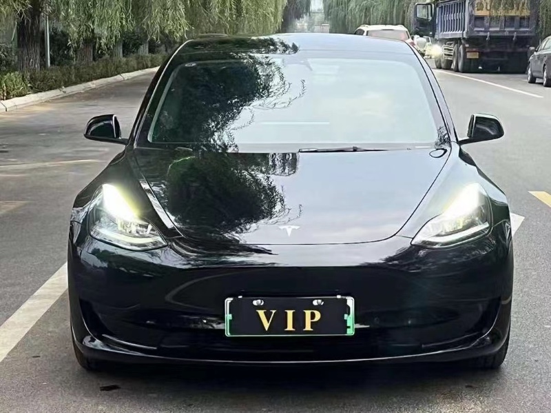 青島23年特斯拉MODEL 31