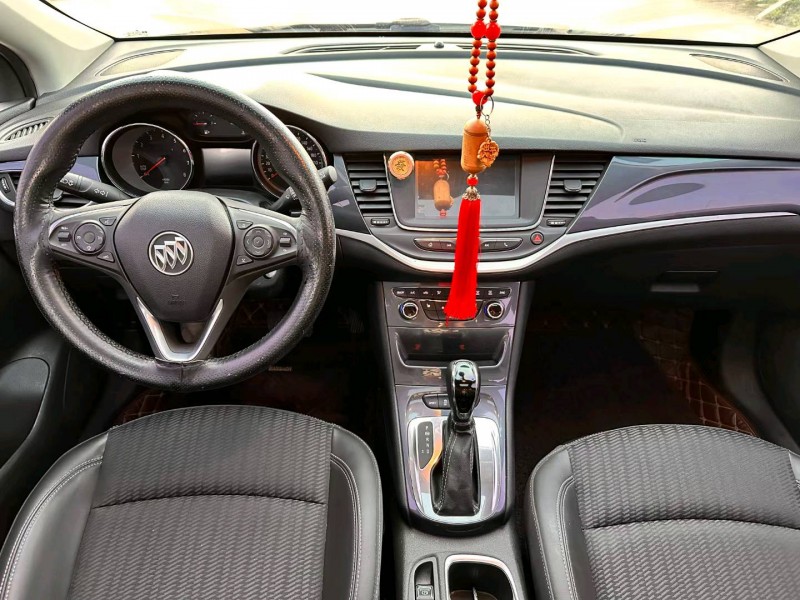 徐州17年别克威朗4